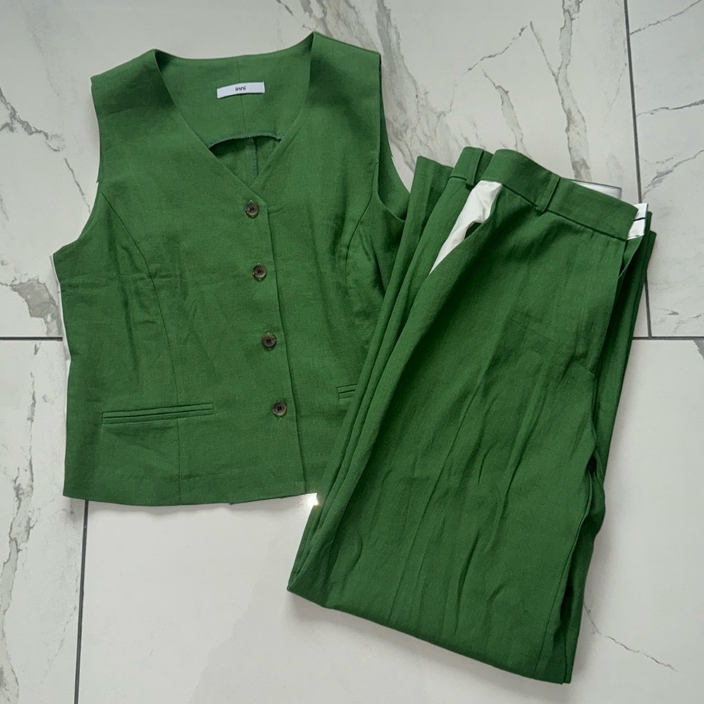 Green Set From Source Unknown . Size Medium Never… - image 1